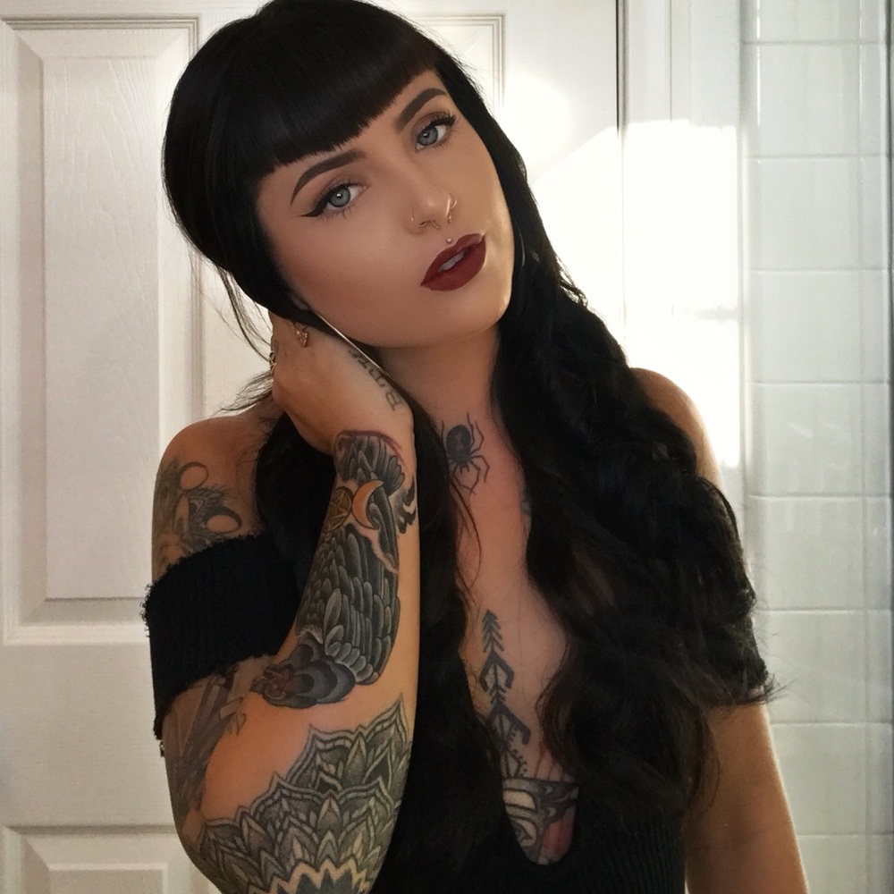 Meet your Posher, Lexi